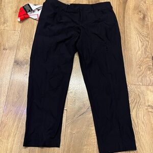 Women travel pants NWT size 8